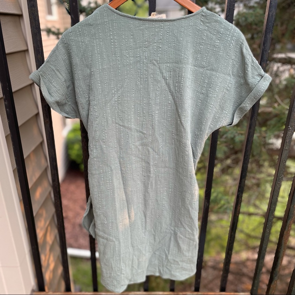 Vici Textured Wrap Dress - Picture 7 of 7